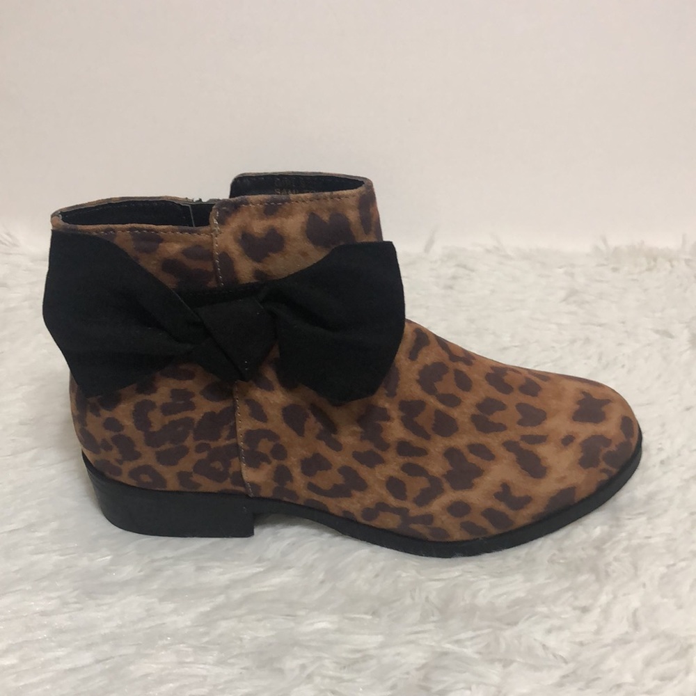 NWOT Mia Big Girls Ankle Boots Animal Print - Picture 2 of 16